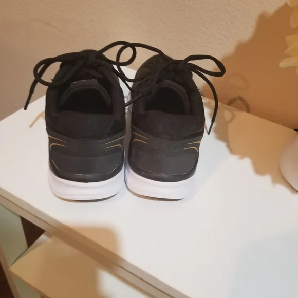 SOLD 🎈Ryka athletic shoes - Picture 3 of 5